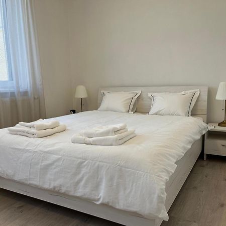 Elegant Escape Apartment I - City Centre Bratislava Buitenkant foto